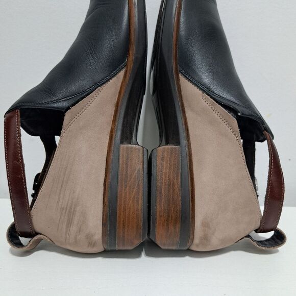 Naot Kamsin Cut Out Sleek Stylish Leather Suede Bootie Sz 41 Black/Stone Nubuck - Picture 13 of 17